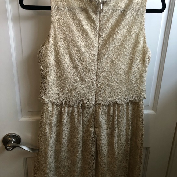 Cream Lace Knee Length Dress with Lace Edging - Picture 4 of 4